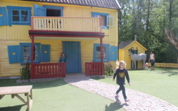 Helena-Reet: Skandinavian teemapuistot – Lasten kanssa Astrid Lindgrenin maailmassa Vimmerbyssä, Ruotsissa + SUURI KUVAGALLERIA!